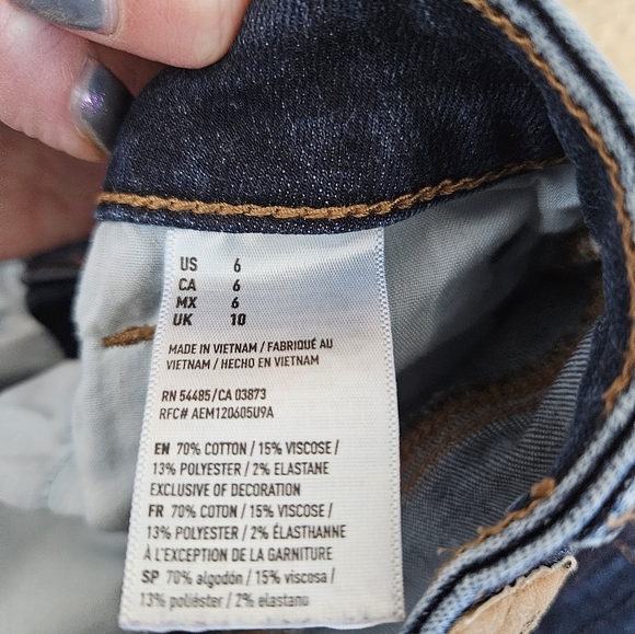 American Eagle Jean Shorts - Picture 4 of 4